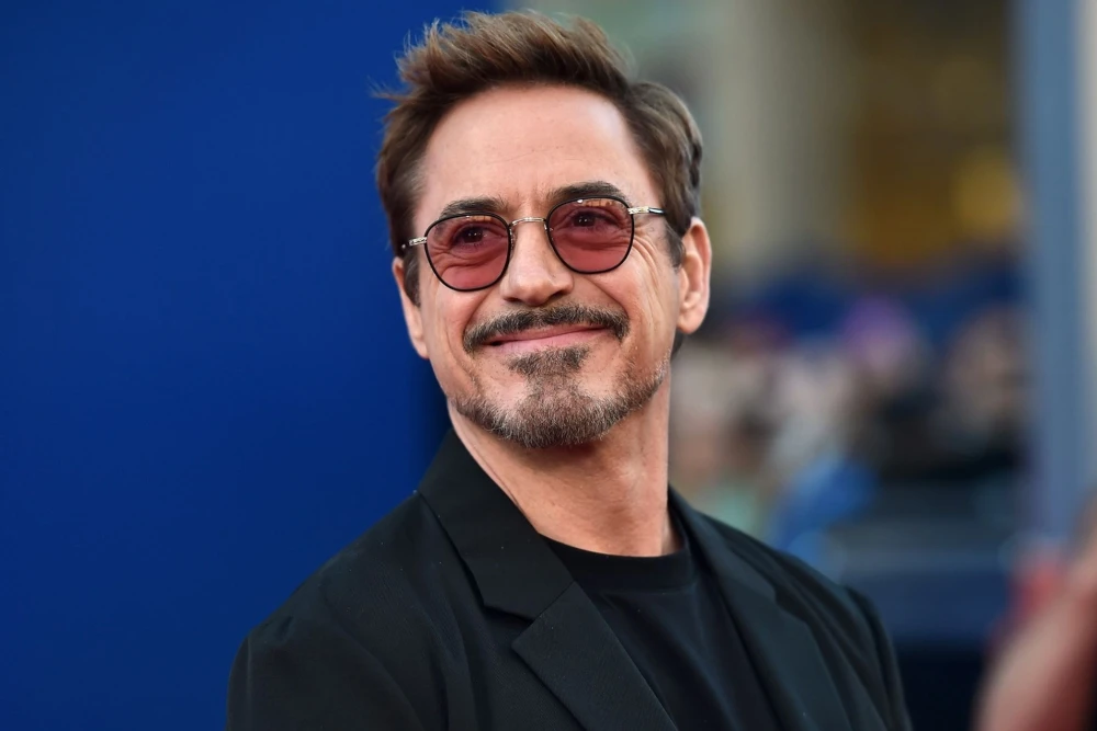 Robert Downey Jr. Doctor Doom Rolüyle Marvel'a Dönüyor: Sürpriz Kastingin Perde Arkası